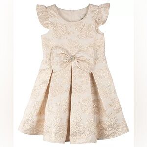 New with tags! Never worn, set wrong size, unable to return!